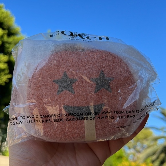 Coach Pumpkin 🎃 Coin Case - Picture 2 of 3